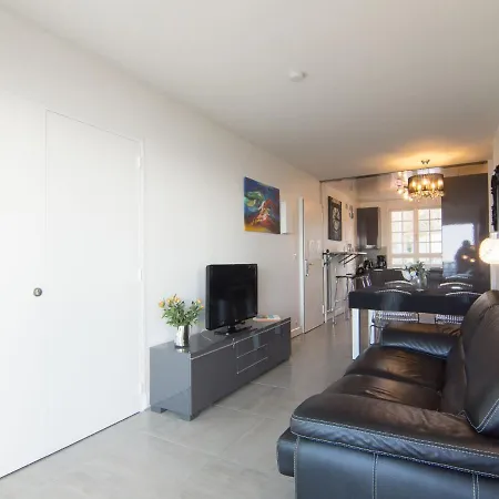 Apartment Le Parc Cordier-3 By Interhome Trouville-sur-Mer
